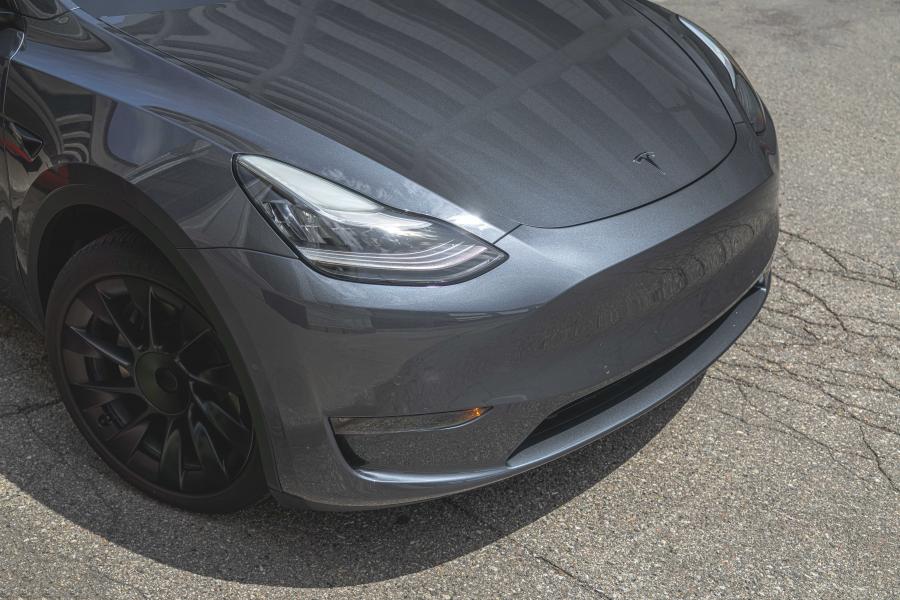 Детали экстерьера Tesla Model Y Long Range 2020 года  (NA) (фото 25 из 28)